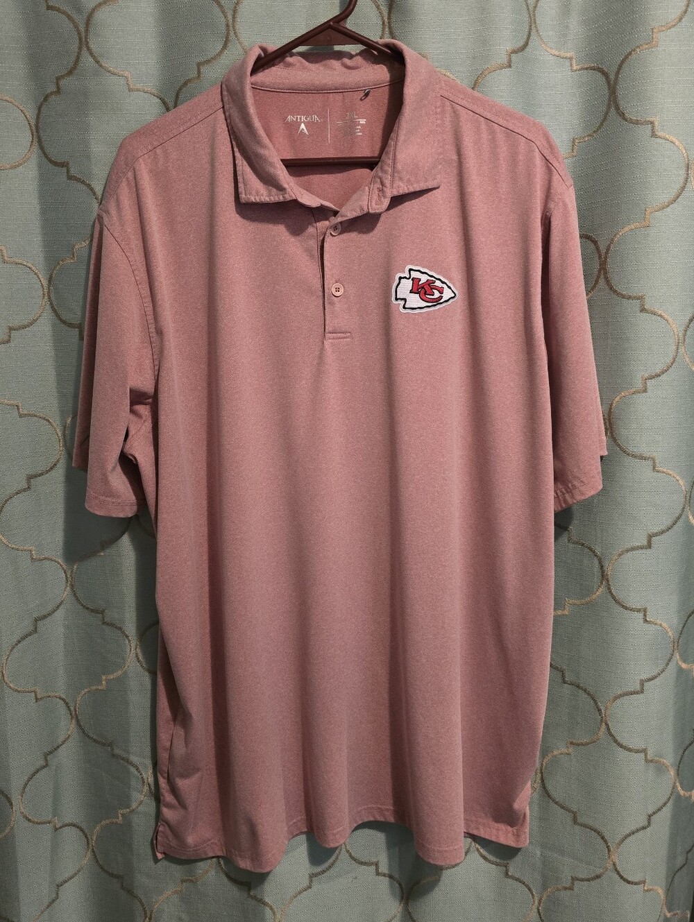 Antigua Men's 2XL Chief's Football Logo Buttoned Collared Polo Shirt Pinkish Red